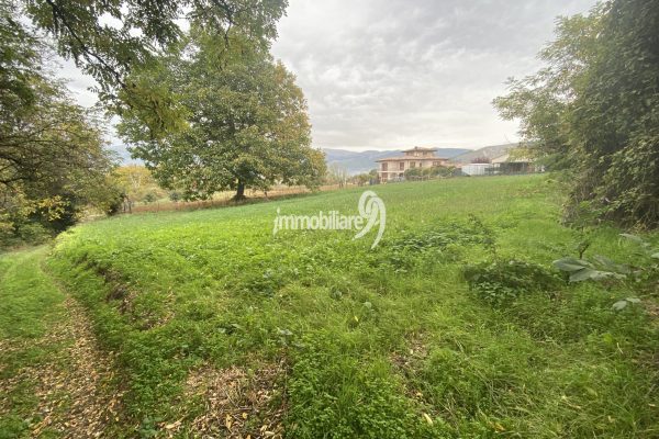 Cavalletto D’Ocre terreno edificabile di 745mq fronte strada