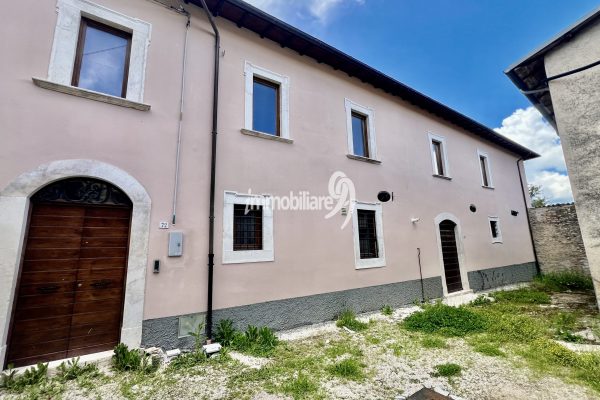 Sassa: semi indipendente cielo terra ristrutturato